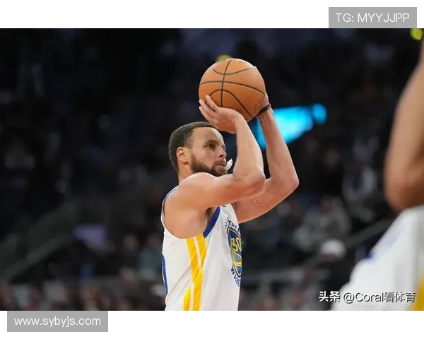 [NBA]默里反击快攻 追身上篮拿下两分.